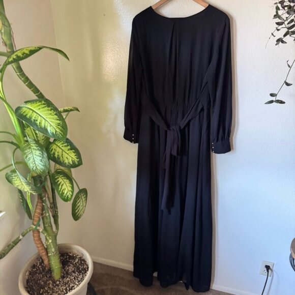 Baltic Born | Lydia Black Maxi Dress - Picture 7 of 8